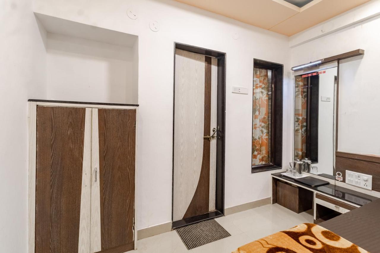 Hotel Vyankatesh & Pure Veg Restaurant Mahābaleshwar Zewnętrze zdjęcie