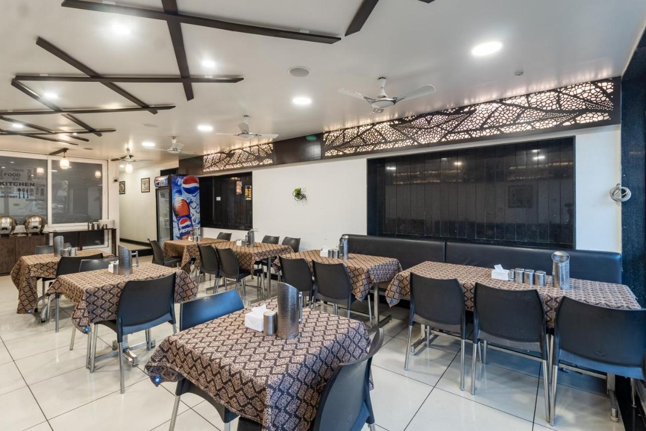 Hotel Vyankatesh & Pure Veg Restaurant Mahābaleshwar Zewnętrze zdjęcie