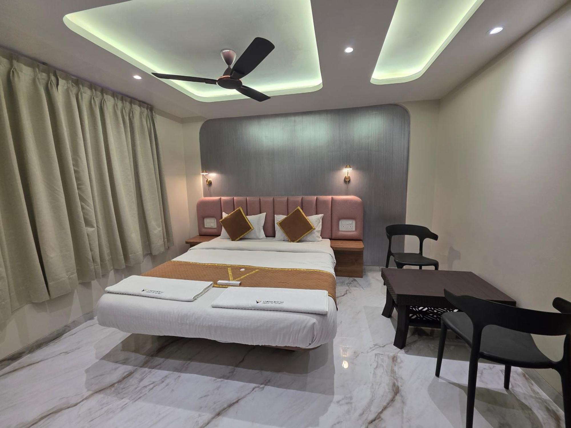 Hotel Vyankatesh & Pure Veg Restaurant Mahābaleshwar Zewnętrze zdjęcie