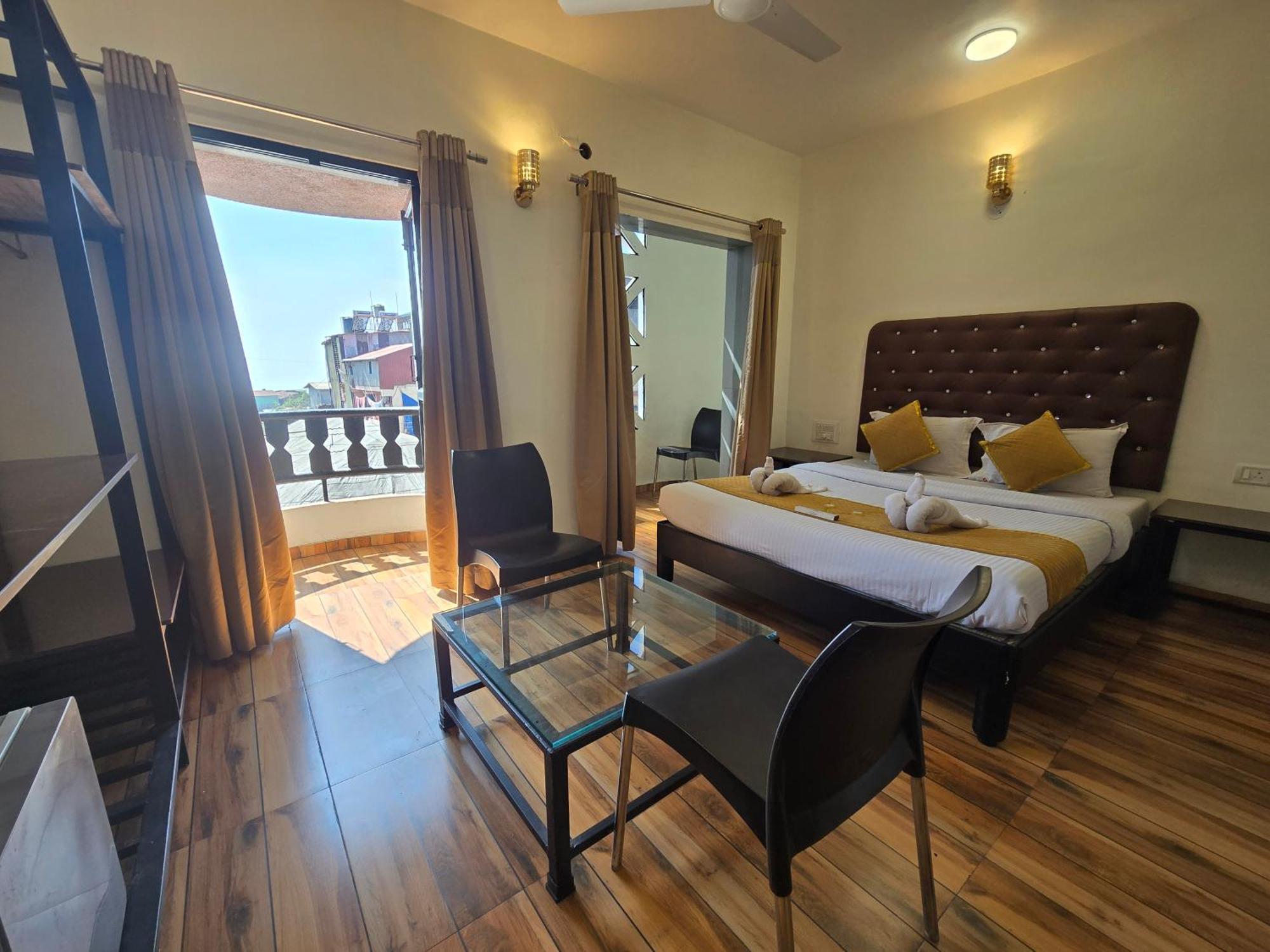Hotel Vyankatesh & Pure Veg Restaurant Mahābaleshwar Zewnętrze zdjęcie