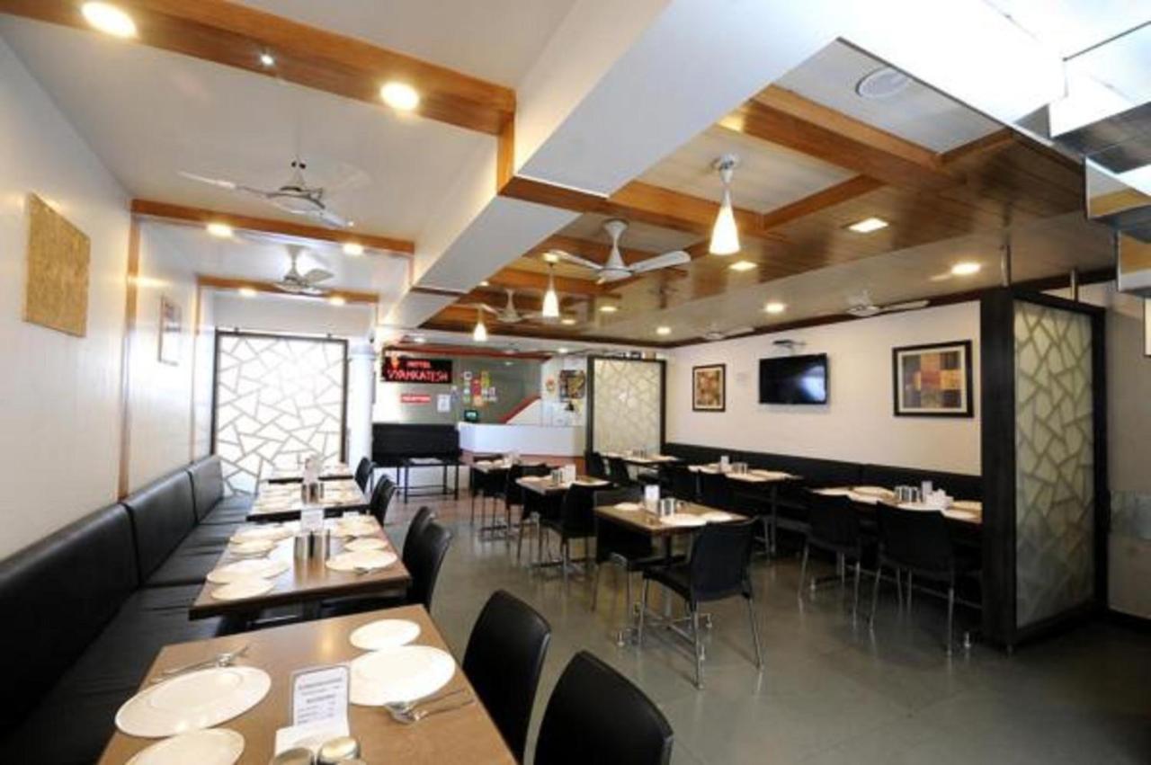 Hotel Vyankatesh & Pure Veg Restaurant Mahābaleshwar Zewnętrze zdjęcie